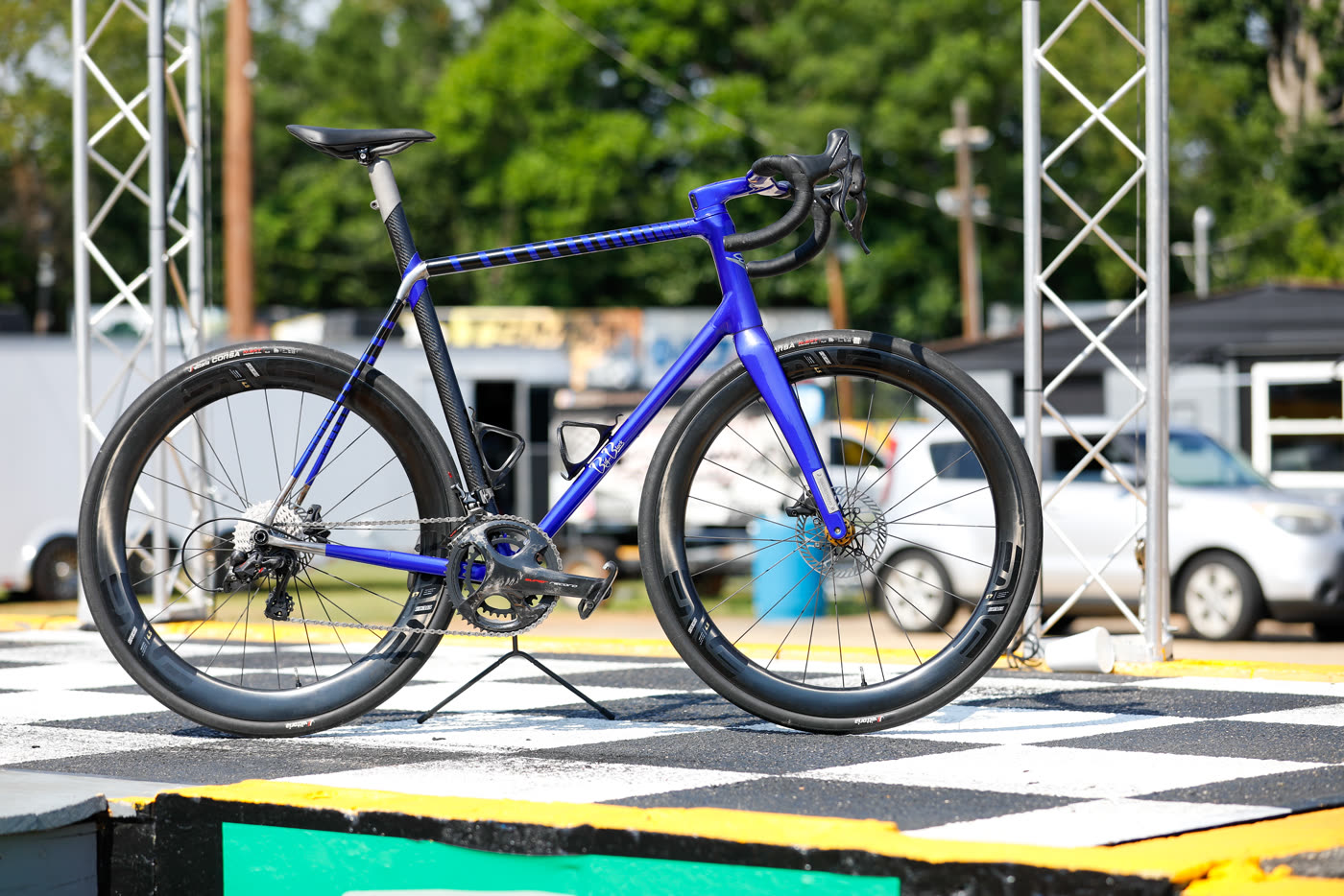The 427 in full profile on the checkered start/finish line