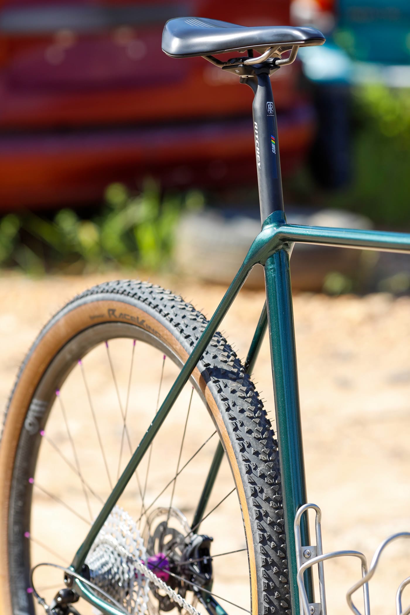 Seat stay cluster and seatpost — tight detail