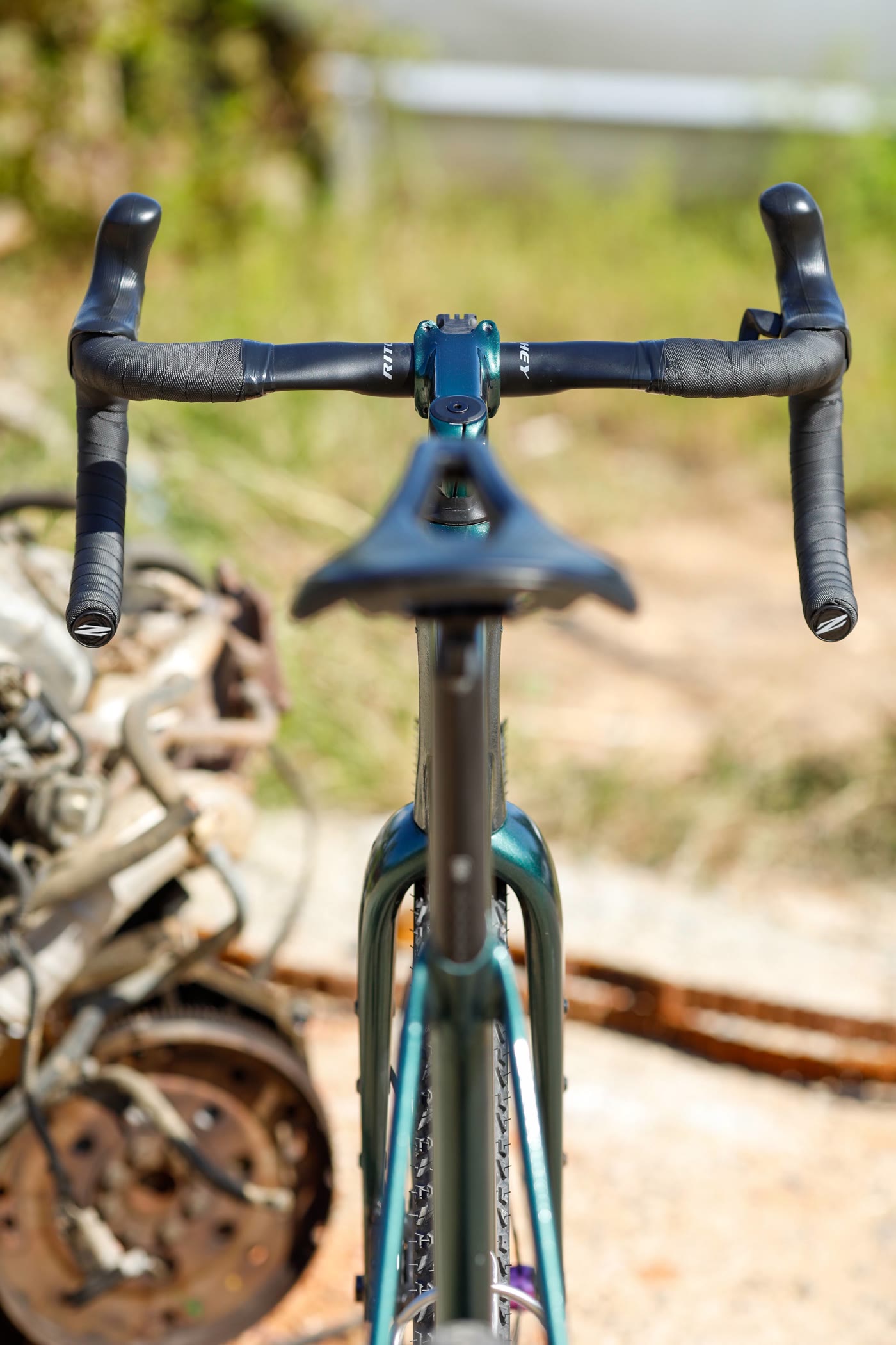 Looking straight down the front of the 401 through the handlebars