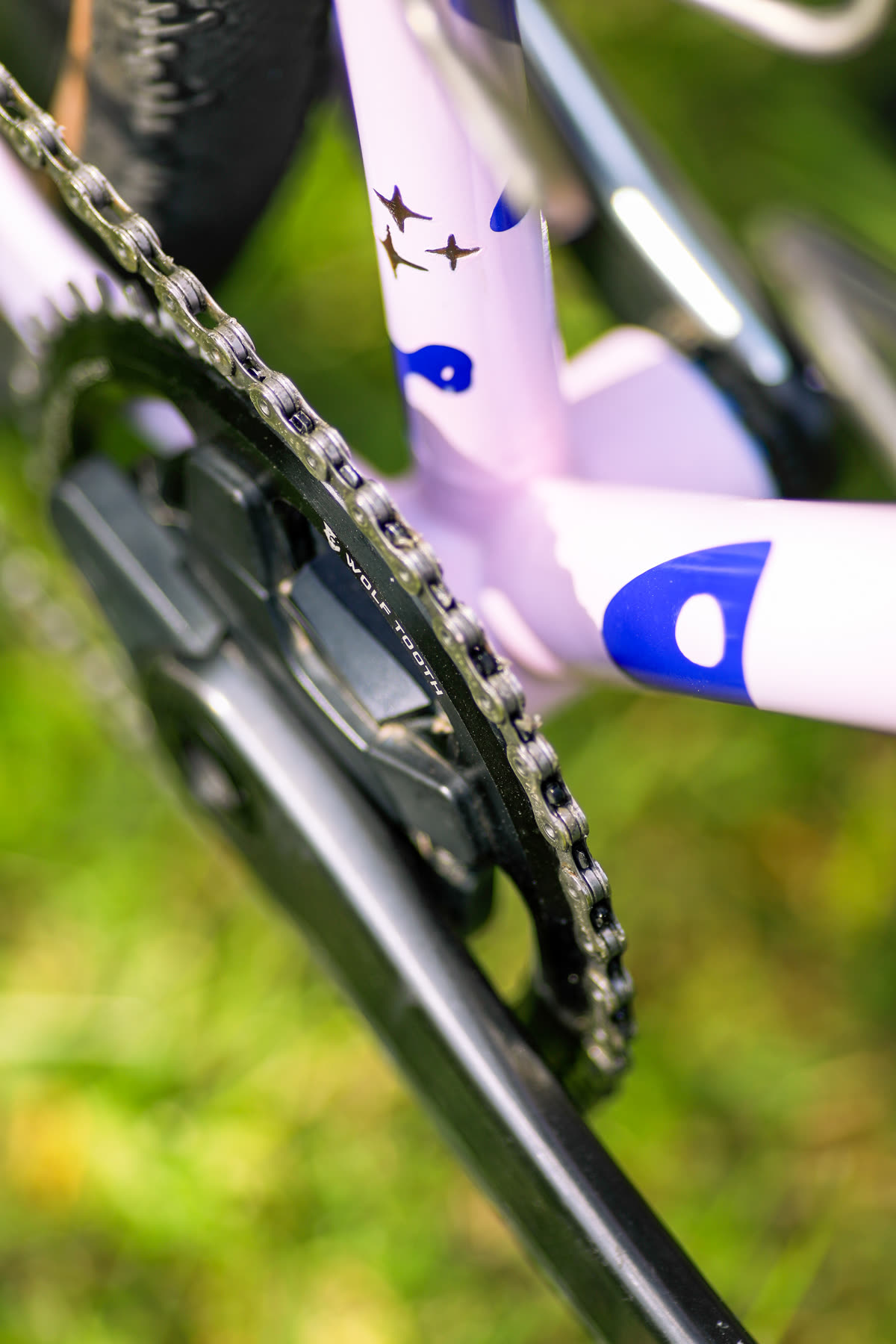 Bottom bracket area with custom star paint detail