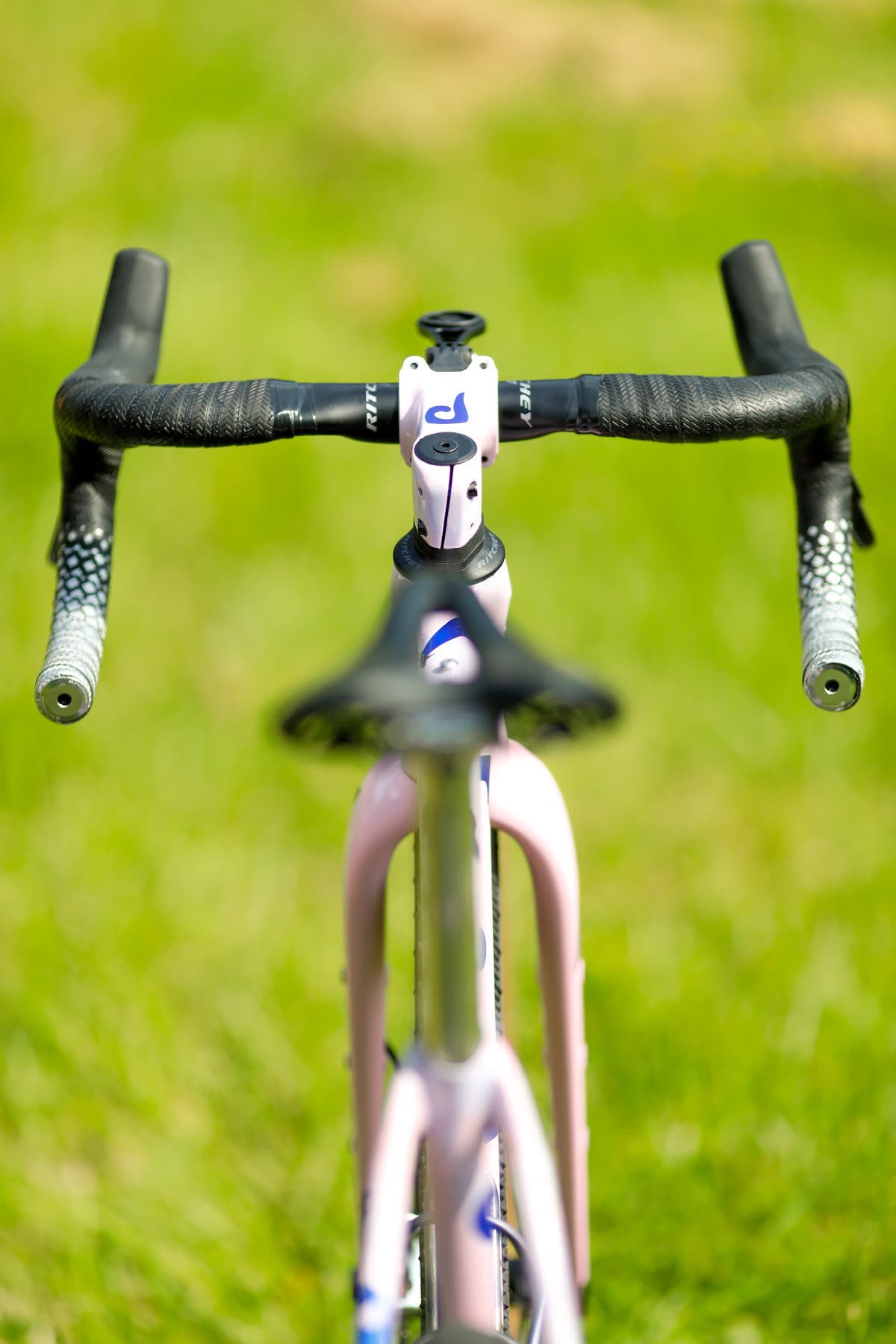 Cockpit from the front - drop bars and stem
